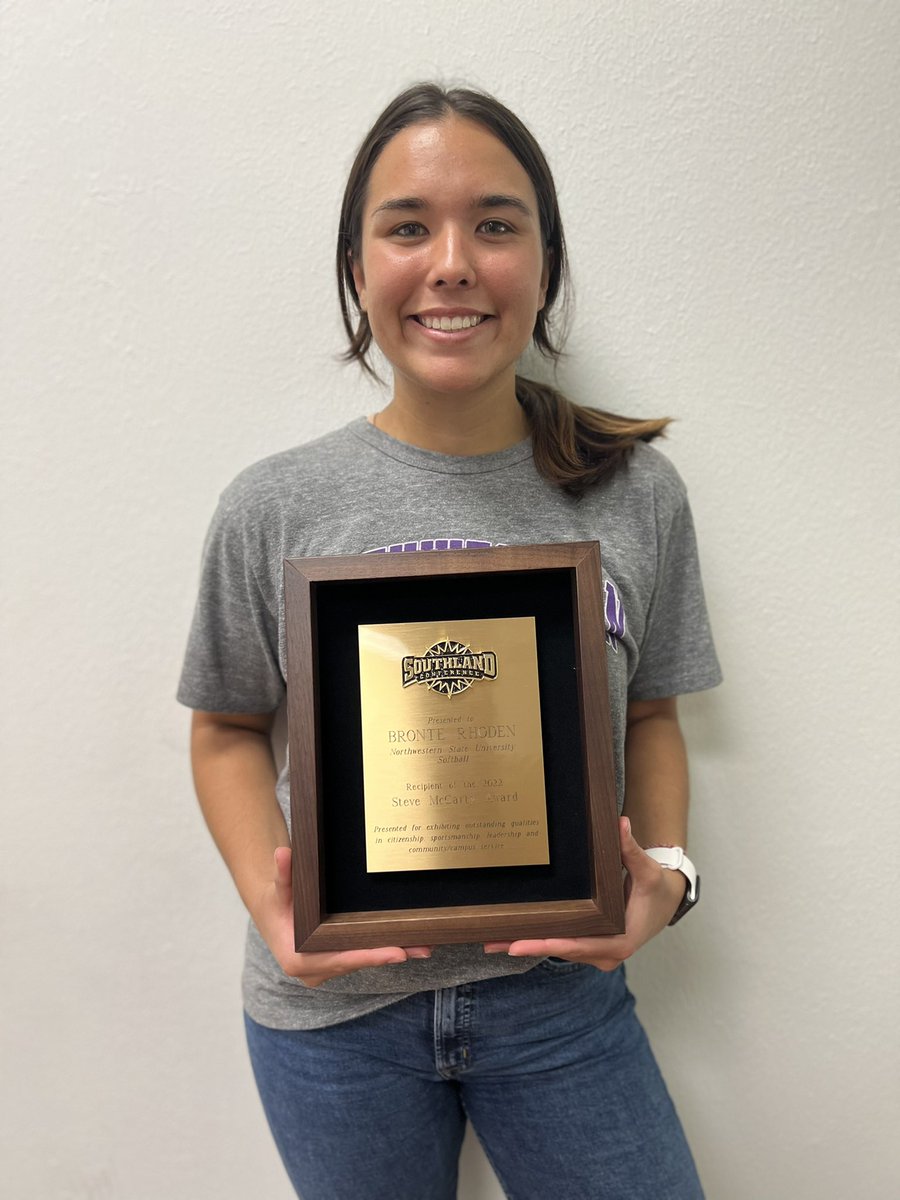 Last but certainly not least, <a href="/bronte_rhoden16/">Bronte Rhoden</a> with the <a href="/NSUDemons/">NSU Demons</a> sweep of the <a href="/SouthlandSports/">Southland Conference</a> 2022 Steve McCarty Citizenship award. We’re so proud of you Bronte and the legacy that you’ve created 💜😈🤘
#MoreThanAnAthlete