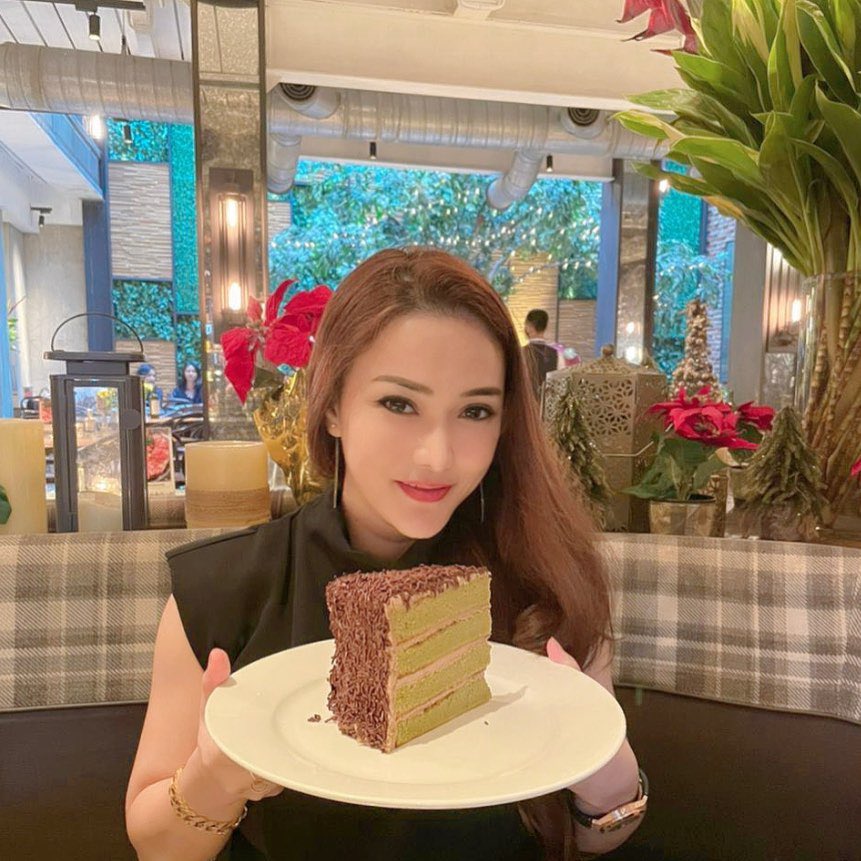 Anna67860664's tweet photo. #ケーキ https://t.co/vtJRB46RuX