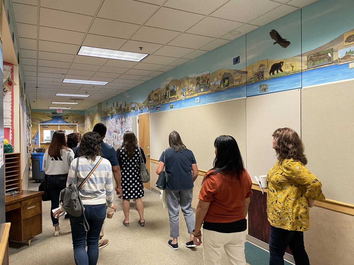 CorbettSchools's tweet photo. Thank you to the Columbia Gorge Chamber for visiting our district this morning. Mrs. Dawkins led a tour of the Gorge mural in the Grade School and taught about our place-based learning model. We look forward to building new partnerships. #OneCorbett https://t.co/Aw4KxiT43i