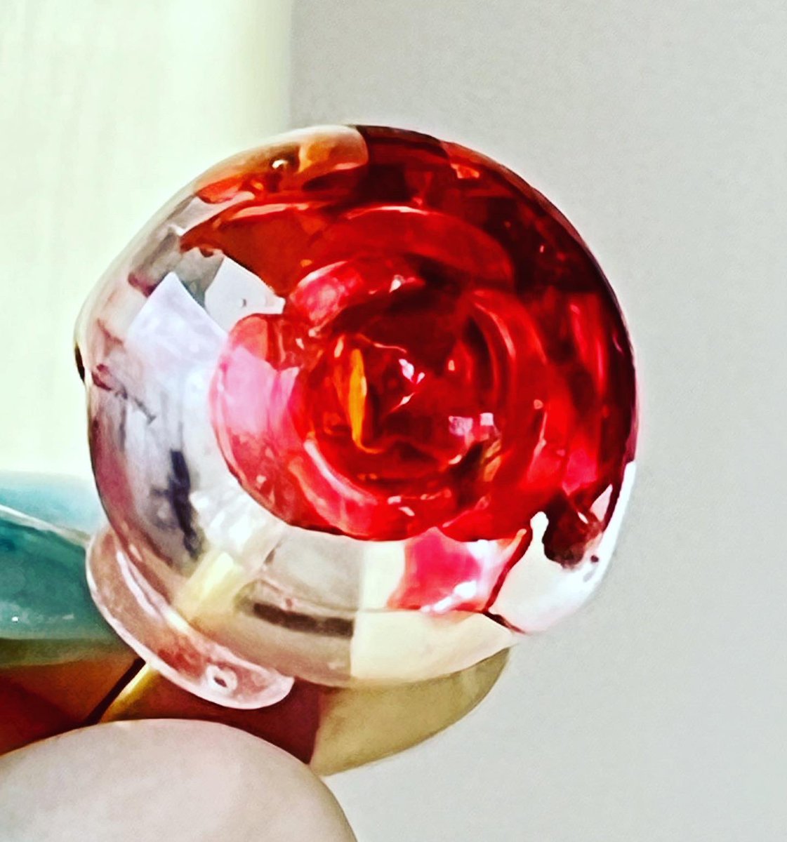 linfa_Allentare's tweet photo. さとう式リンパケアの機能性イヤーアクセサリー“クリップアップ”用
薔薇タマ🌹できました！
クリップアップを耳につけるだけであら不思議〜
お顔がシュッ！目がパッチリ！口角キュッ！身体が軽っ！
ってなっちゃうんだよね😆

#さとう式リンパ��ア #クリップアップ #薔薇タマ https://t.co/3vWpVxxnNo