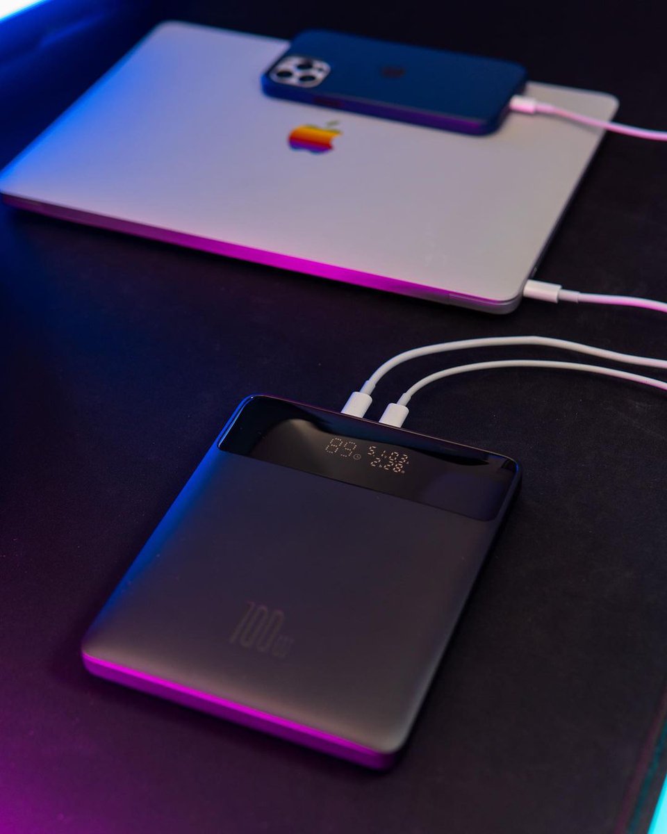 Baseus_Global's tweet photo. Our 100W 20000mAh Blade power bank has the power that all your devices need. 
📲 Subscribe to newsletter and get entries to win one along with a New MacBook Air M2 and, more! #Baseusblade
https://t.co/gBKRp1j9DQ
📸IG @driggsytech https://t.co/sMuiEVL7NR