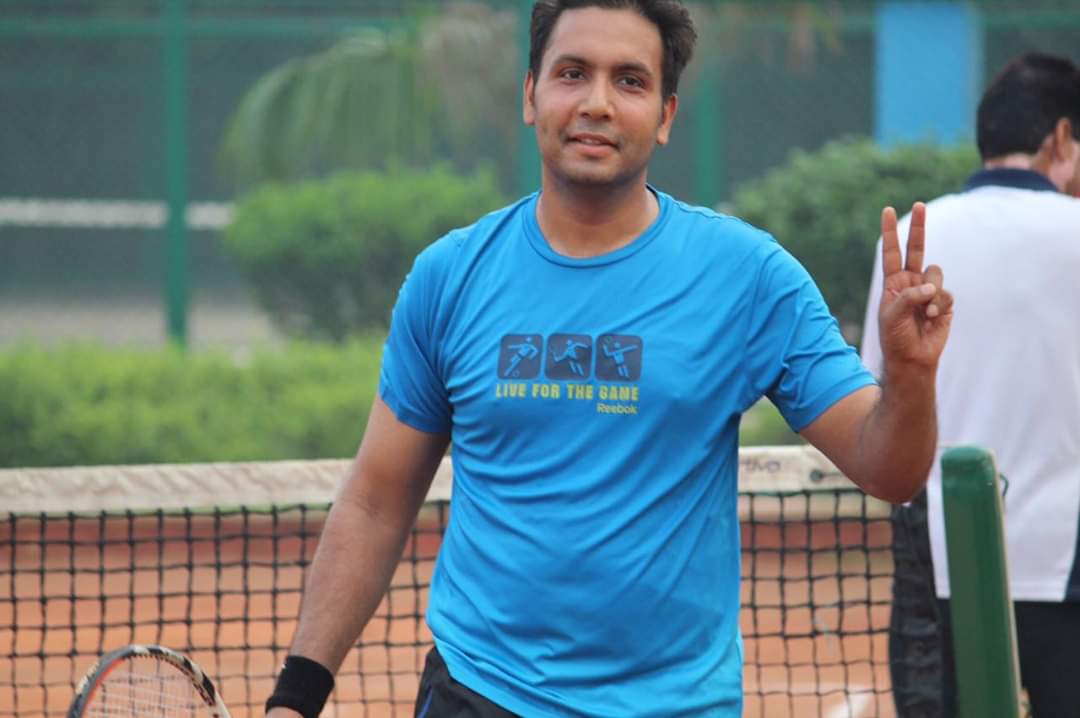 prateekfrequent's tweet photo. @oppo Run for atleast 20 minutes in the morning, then some sprinting punching and few other cardio exercises, then try to play tennis in the evening for atleast an hour.
Try to eat healthy and home cooked food only.
#OppoLifeSetter @oppo https://t.co/2C8fMgWB1G