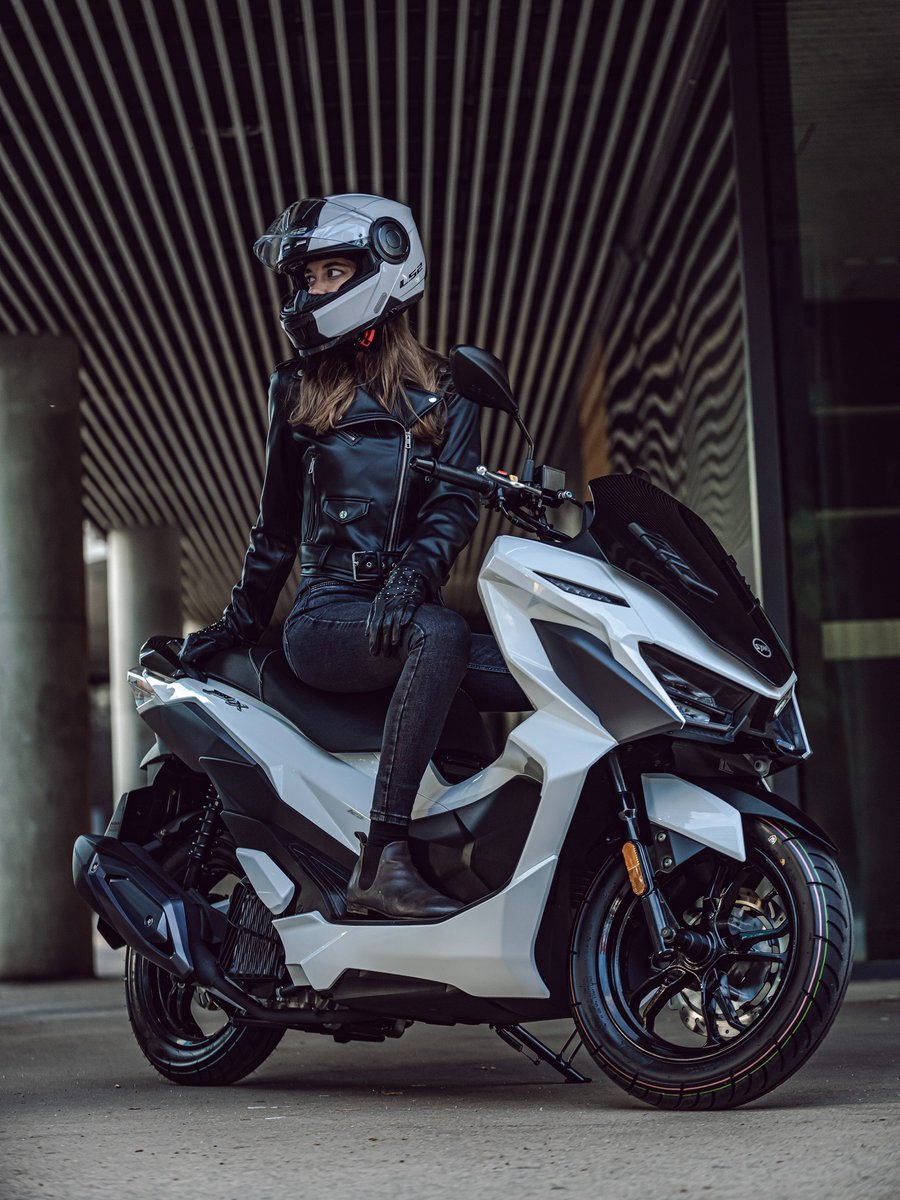 MotoGBHQ's tweet photo. The SYM Jet X, proving practical can be stylish!
Beat those fuel costs with a reliable engine that returns 100 mpg and looks great while doing it!
Find out more today π https://t.co/Dl95HyxUZ6
#SYM #JetX #SYMJetX #SYMUK #MotoGB #Scootering #Scooterist #100mpg https://t.co/s2d4Cl4MCu