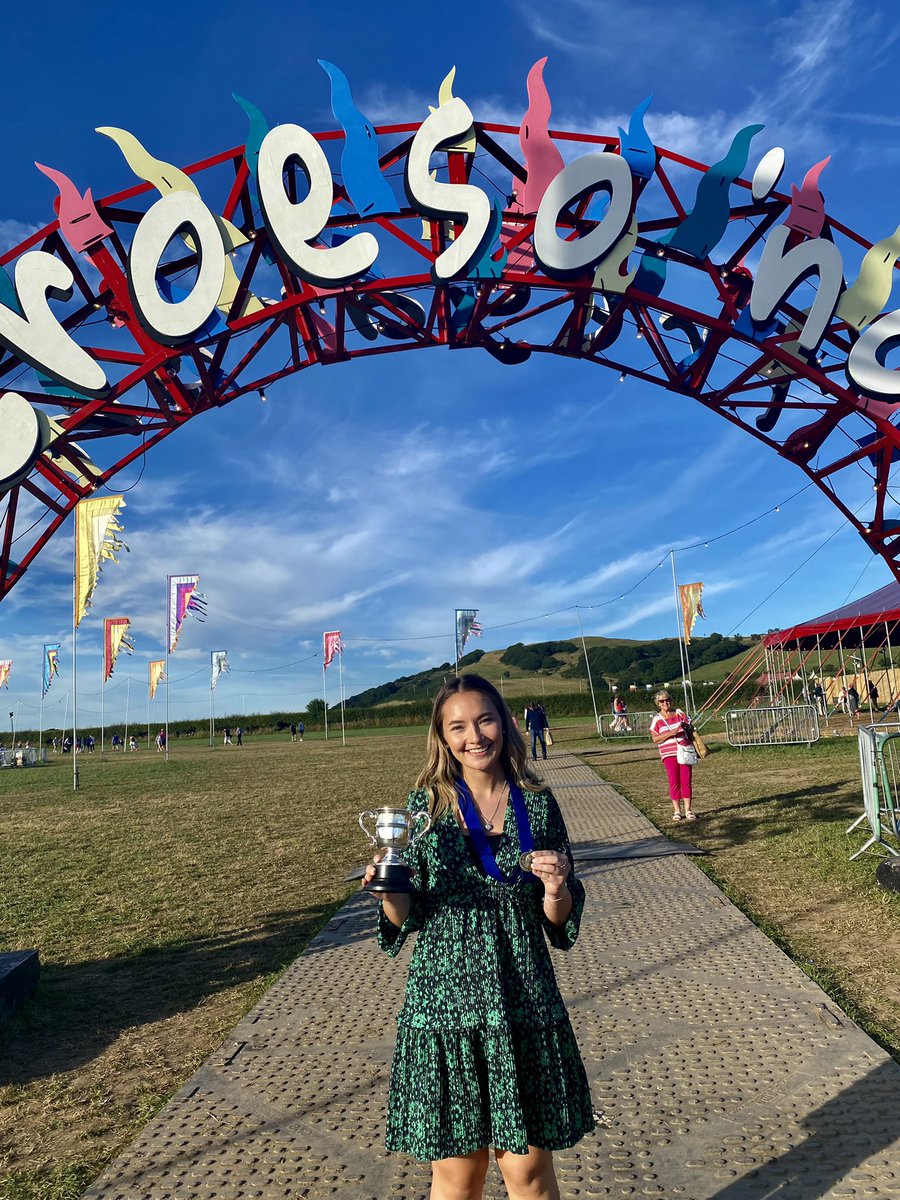 Llinos Haf Jones tweet media