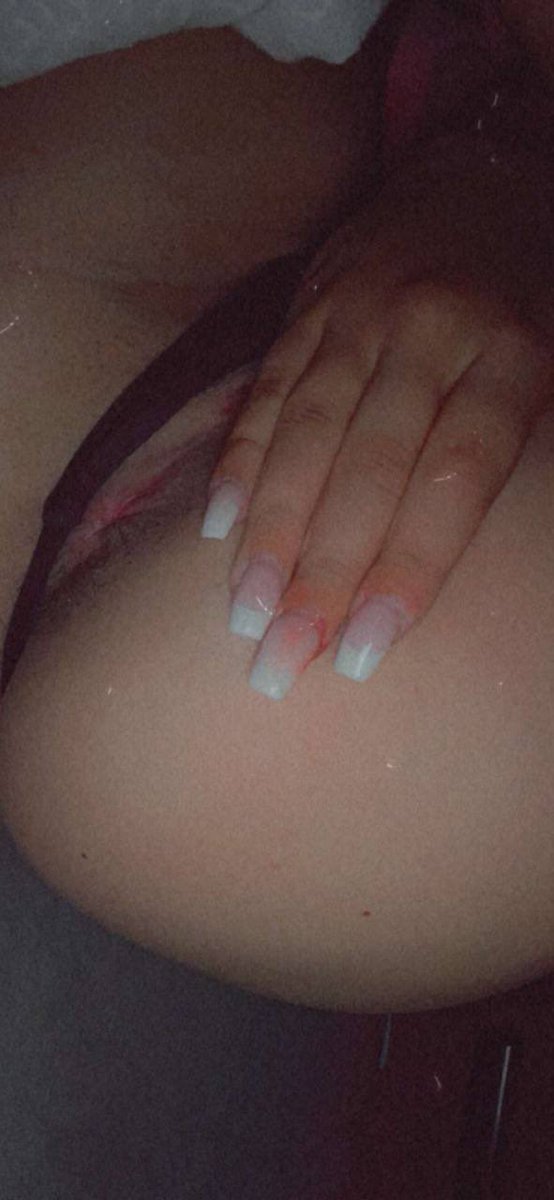 hotbitchvie's tweet photo. My pussy #pussy #fuck #nice #tanga #sidelips https://t.co/fdxCnnrrmB