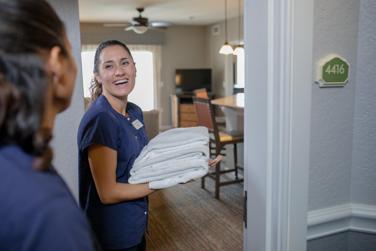 wyndestinations's tweet photo. The beauty and order of our resorts only stay that way thanks to our housekeeping teams. The true resort MVPs, they go above and beyond to create a sanitary and orderly space for guests and associates alike. Think you’re up for the task? Apply now: https://t.co/F20jqI902e https://t.co/eASZunelsY
