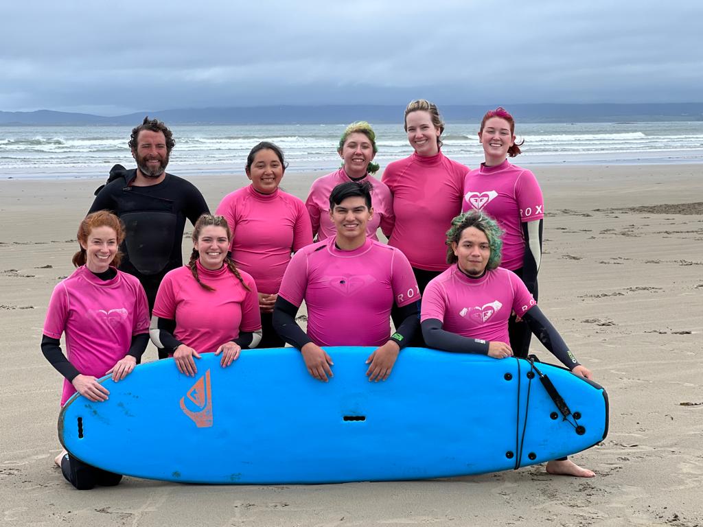 isaireland's tweet photo. Our lovely folks who came all the way from #California to surf with us in #Donegal Thanks @BundoranSurfco #SCCCD #StateCentralCommunityCollegeDistrict @CCID_global #studyabroadireland #facultyledtrips https://t.co/QPRO4BdPeA