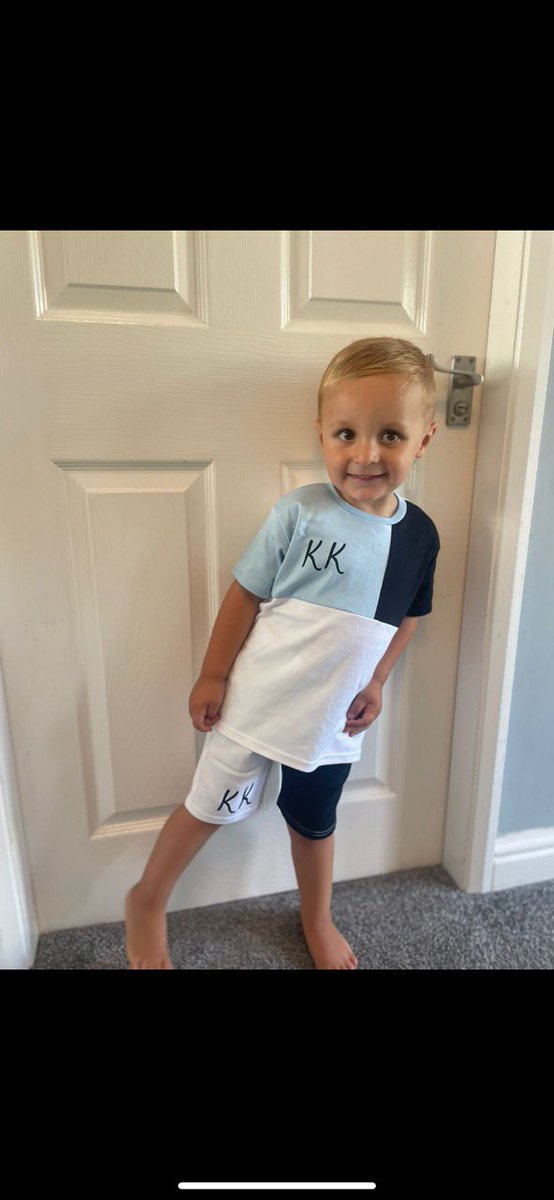 hoodio6's tweet photo. Little man rocking his short and T set #timetogetpersonal #sun #summer https://t.co/0GjppLjEBP