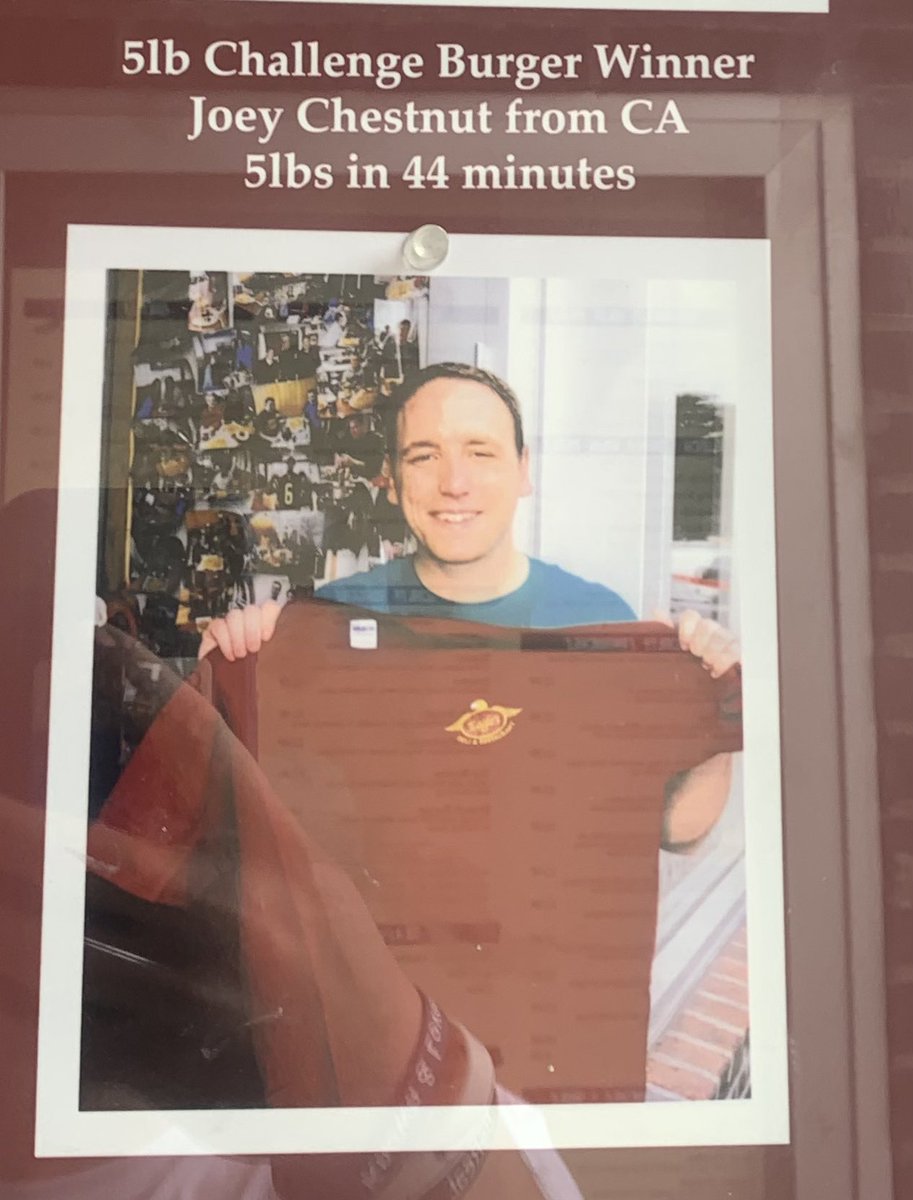 defendthevic's tweet photo. I can’t believe I’m just finding out about this https://t.co/wlM2GkqBgF