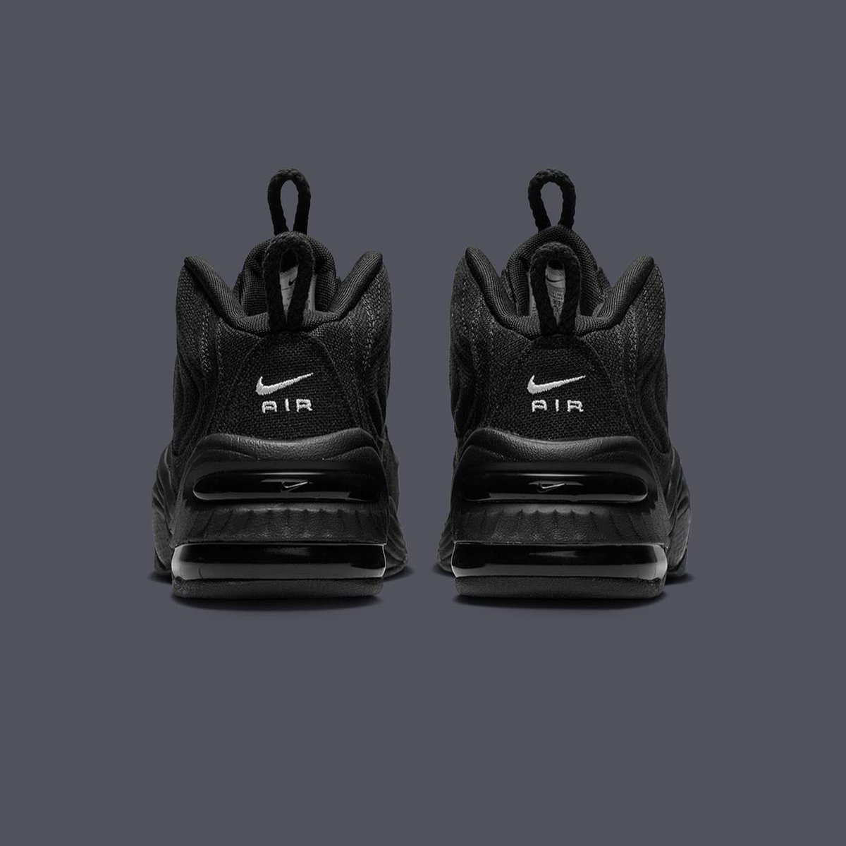 Ovrnundr's tweet photo. Stussy x Nike Air Max Penny 2 official images. Releasing Fall 2022, retailing for $200 dollars. Online https://t.co/HGr3dmqMIN, Nike SNKRS App and Stussy retailers.

Photo: @houseofheat https://t.co/XlWxZNfOrp