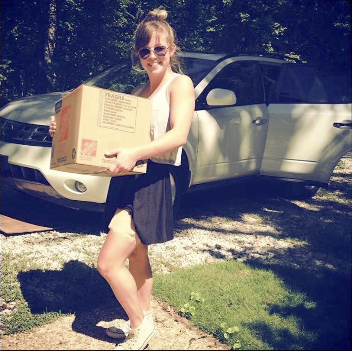 GirlyGoGarter's tweet photo. #backtoschool means back to moving things in and out. Let us carry your stuff!
#girlygogarter #freshman #moving #changes #timetogo #college #dormlife #newjob #newhouse #newlife #newseason #biggift #sorority #giftideas #festie #smallpurse #t1life #girlygogarter #roadtrip https://t.co/4gg0uzrG9T