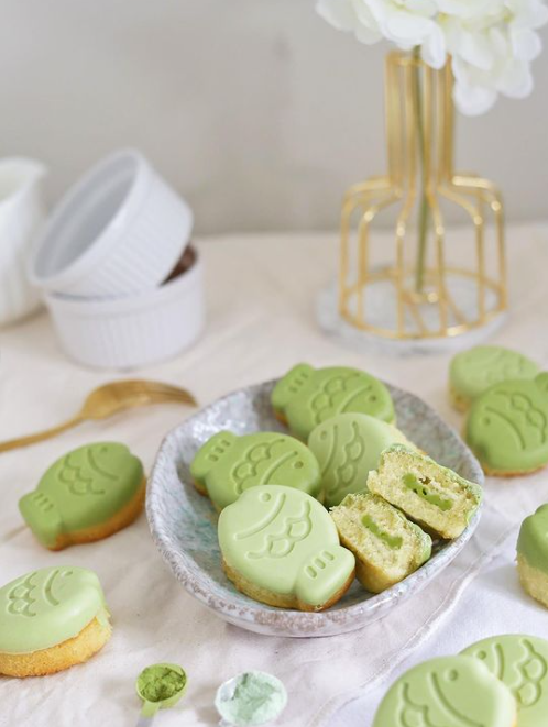 Pandan taiyaki mini cakes by kait.chen