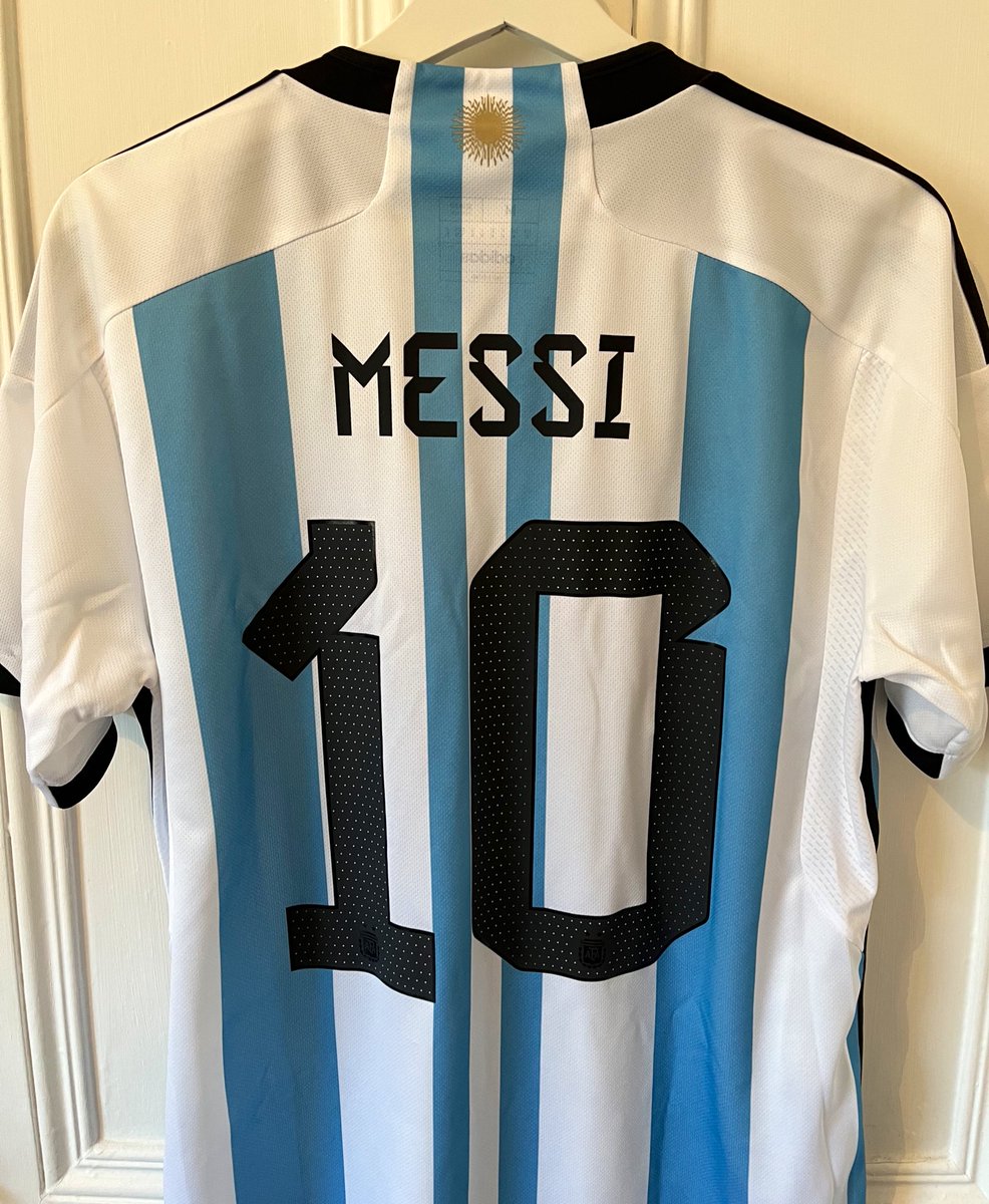 sebaongarelli's tweet image. A beauty has arrived! 😍

Thanks @adidasUK 🇦🇷⚽️

#Qatar2022  #Argentina @Argentina