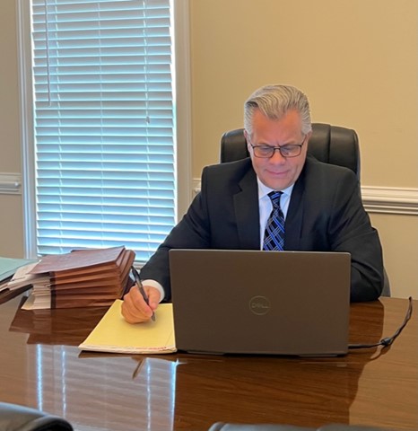 DerekHaysLaw's tweet photo. Back to back Depositions today via Zoom
.
.
.
#deposition #zoom #personalinjurylawyer #personalinjuryattorney #personalinjury #legal #lawfirm #law #lawfirms #lawyer #attorney #injury #lawsuit #depositions #georgialawyer #lawrenceville https://t.co/tShyT4cpaM