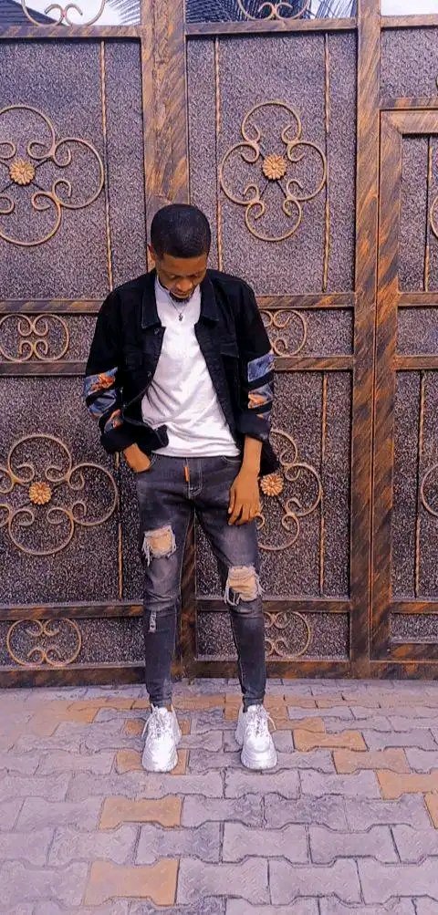 Uwemsingzz's tweet photo. I Celebrate You Bro. @SammyJazz16
Love You To The Moon. You're The Best.
#Uwemsingz
#GracedLady https://t.co/aEiQa7aLqZ