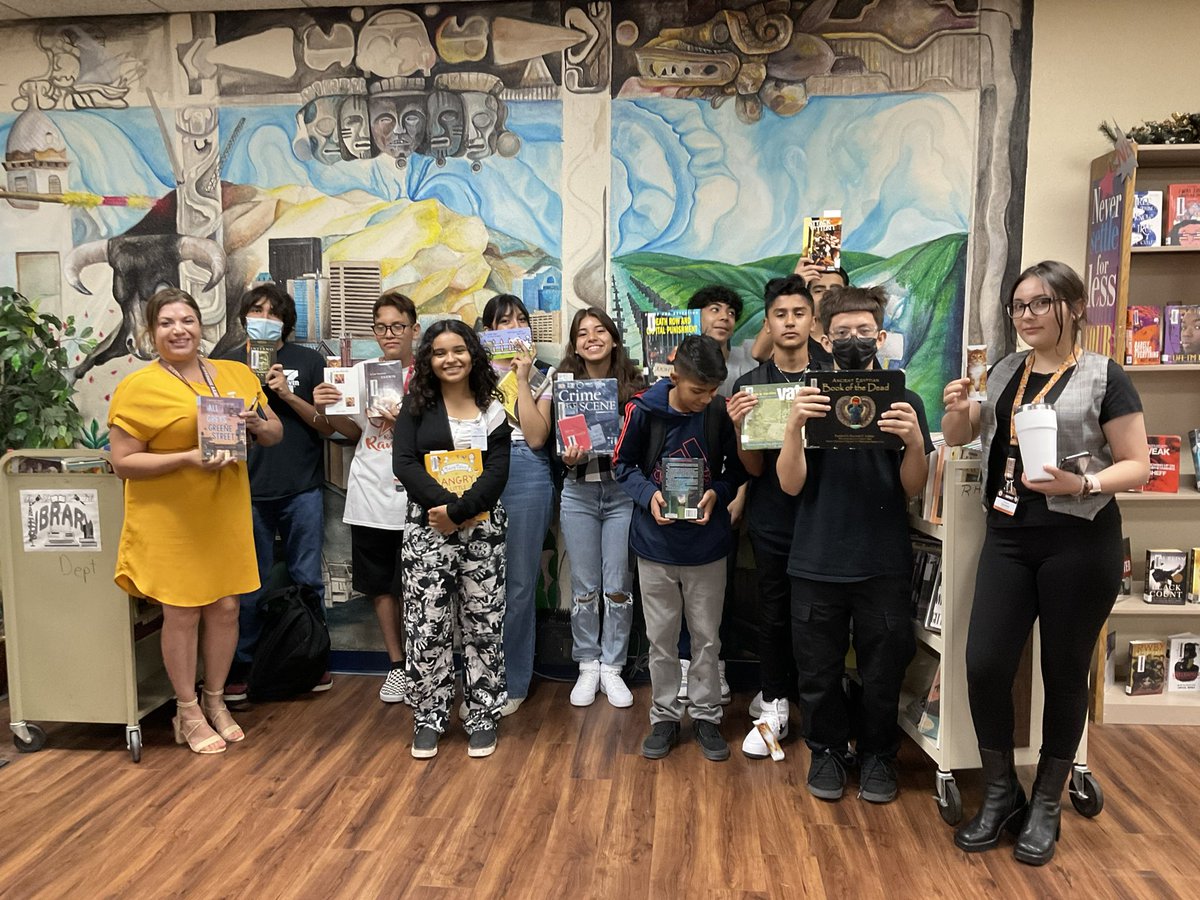 RiversideHSLibrary tweet media