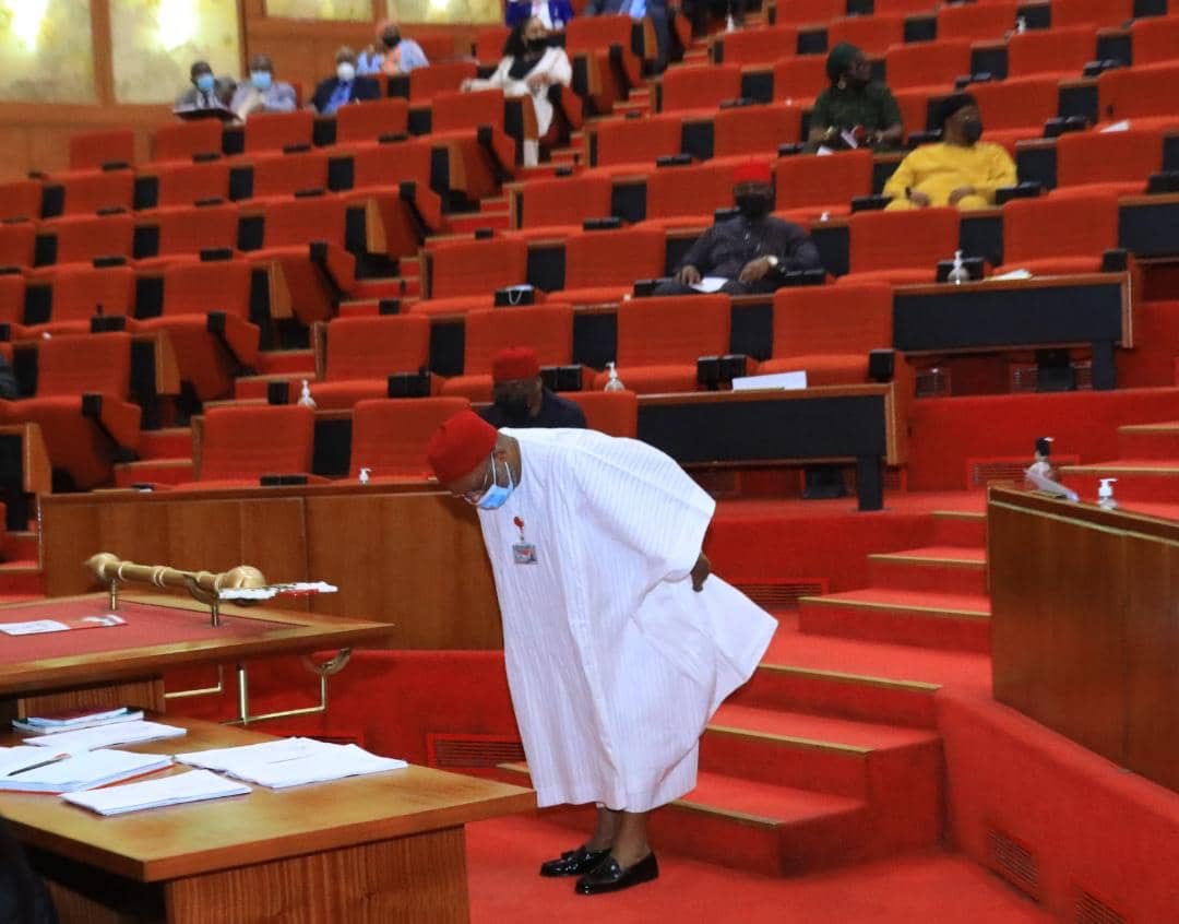 ChimarokeNamani's tweet image. Tweeps,I bow! Blocks have finished! No more blocking.I will return what I receive times 💯 WotoWoto,Frying and Wawulence.Check my profile?No Senator!No Former Governor!I am a common Tweep!An old Baby Boomer !Several generations ahead of GenZ insulting and Cursing me. #Chimaroke