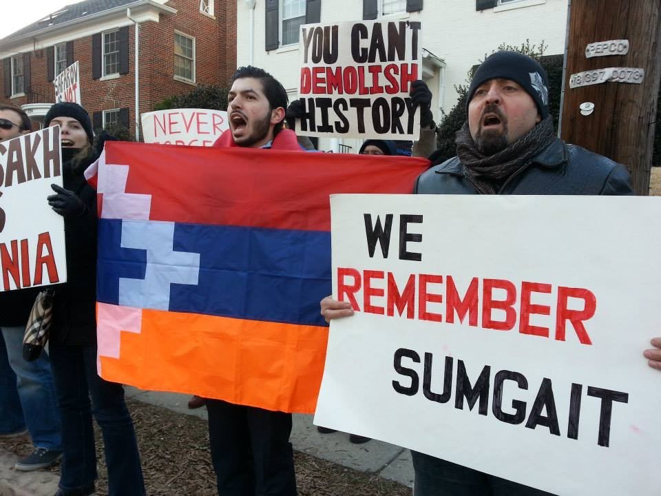 PacAntifa's tweet photo. This Unite The Right attendee lives in the DC/Baltimore area. He has attended multiple DC-area rallies marking the Armenian Genocide. Here are photos of this man attending various Armenian Youth Federation rallies in DC in 2013, 2014, and 2020. #IgniteTheRight https://t.co/7e1Gjv74Yq