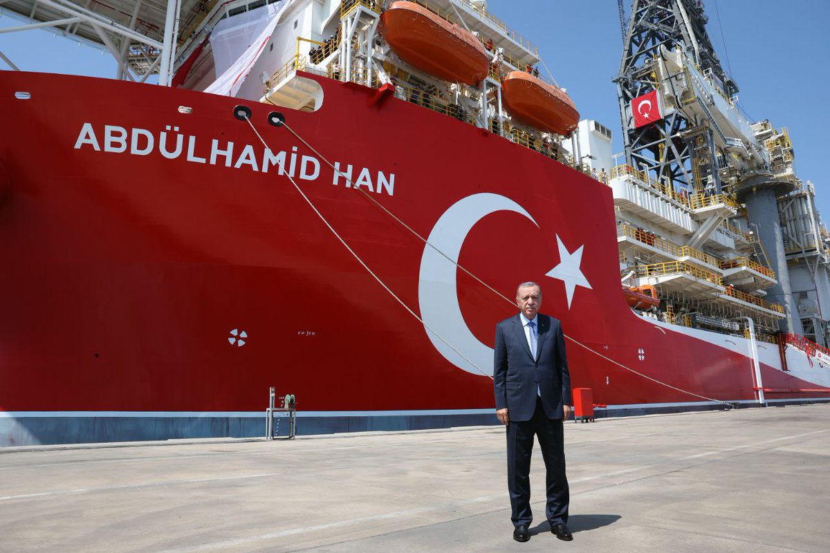 Geminin adı birilerini delirtiyor resmen..🤣

AKDENİZİN EFENDİSİ ERDOĞAN
#AbdulhamitleViraBismillah
