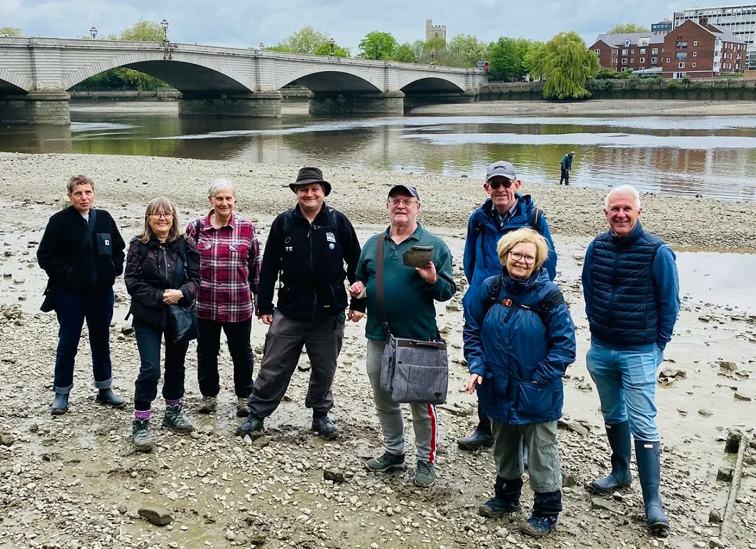 ThamesDiscovery's tweet photo. Join us for a guided foreshore archaeology walk exploring history and prehistory at Putney. For details and bookings please visit https://t.co/jEql27M549 https://t.co/11j9jYewrl