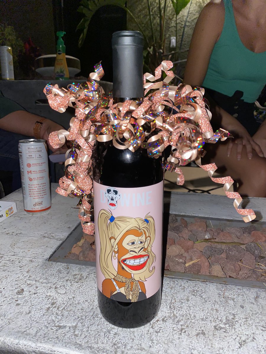 A birthday theme this year. From different friends tapped into my cute little <a href="/DApeWives/">Desperate ApeWives</a> <a href="/moneymanny31/">MoneyManny</a> and <a href="/KiloKathy/">Kathy the KKP 👋🦉😊✌🏻💜🍌🐵</a> I love my DAW-Divorcy, she reps a Conscious Divorce with Dorcy- she tells it like it is and holds nothing back. Sounds about right- LOL