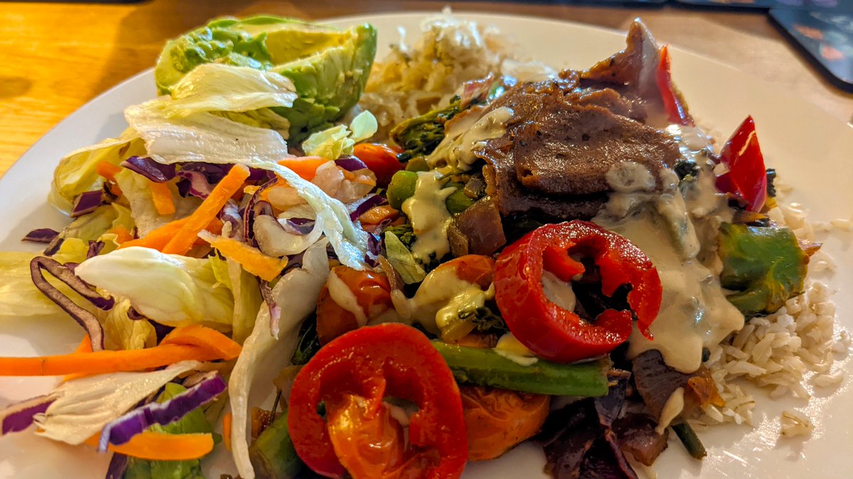 Doner kebab &amp; brown rice salad with jalapenos, broccoli, tomatoes, tahini... Just the ticket for this lovely weather...packed with goodness #Nutritious #Veganfoodshare #PlantPowered #Itseasy2bvegan 😊😍😋❤️👍🌱🌻👌