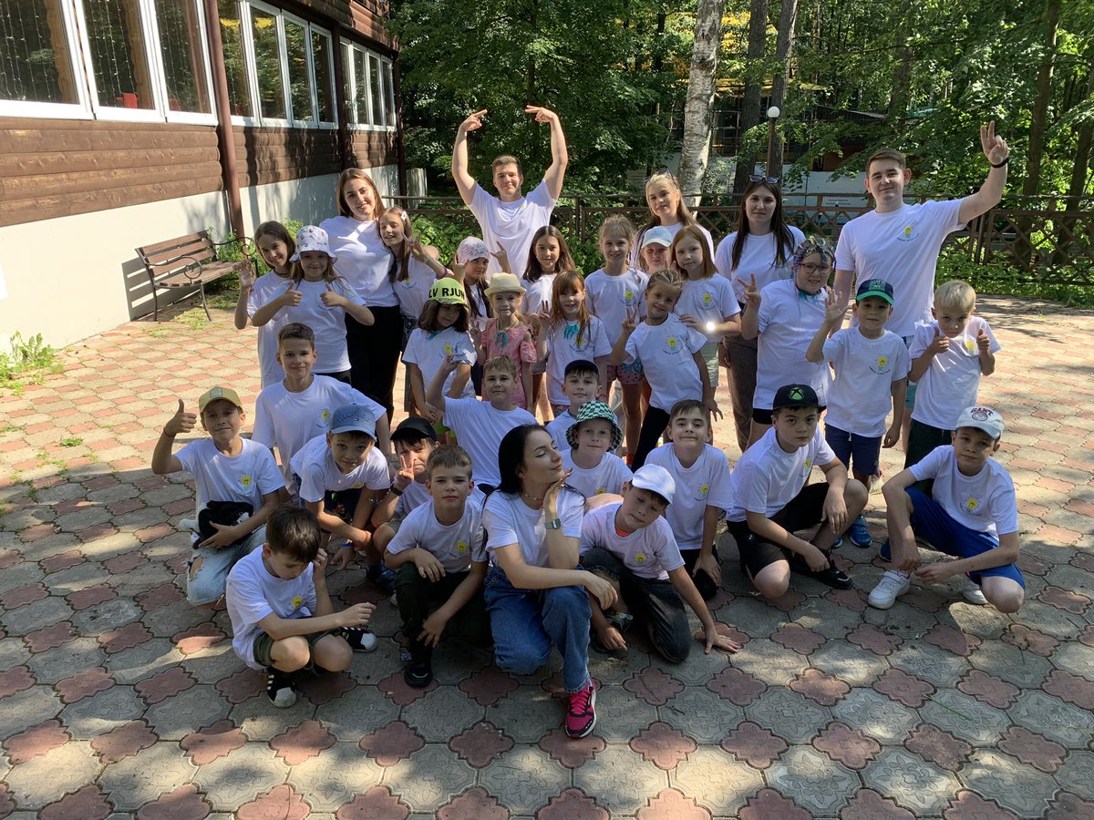 liyaholmatovaaa's tweet photo. 4 проекта отпахано. Даже не верится. Осталось меньше месяца до конца лета и я цепляюсь за каждую возможность, чтобы кайфово провести остатки моего любимого времени года ❤️ https://t.co/ldTrVQfxap