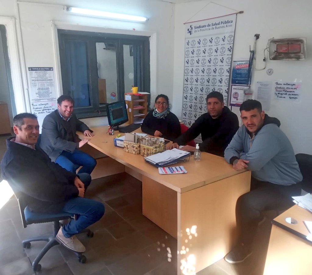 #HaceInstantes <a href="/zubieta_fer/">Fernando Zubieta</a> representante de la Juventud del <a href="/SindicatoDSalud/">Sindicato de Salud</a> junto a <a href="/montielvictorh/">Victor Hugo Montiel</a> del Departamento de Comunicación, visitaron el Hospital <a href="/SanJuandeDiosLP/">San Juan de Dios</a> donde se reunieron con <a href="/rdrglopez/">Rodrigo lopez</a> y integrantes la Comision Interna, para tratar diferentes problemáticas