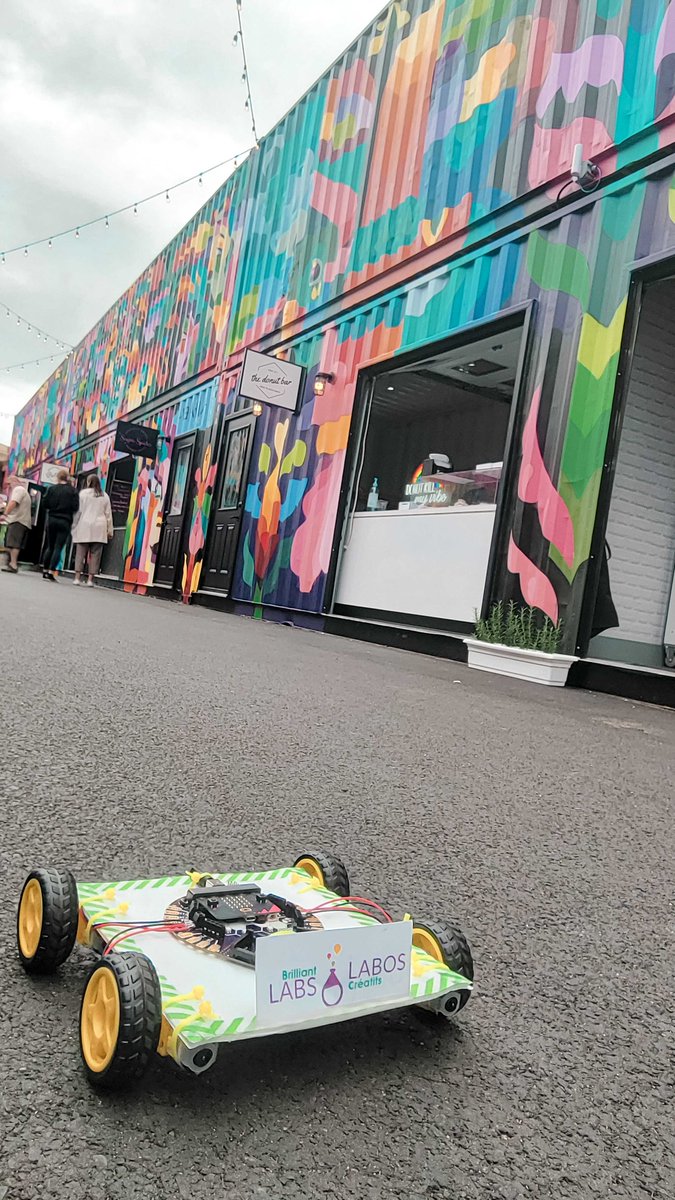 labos_creatifs's tweet image. Attention! Les robots envahissent @area506fest ! 
#bBoard #dashbot #campsSTIMA