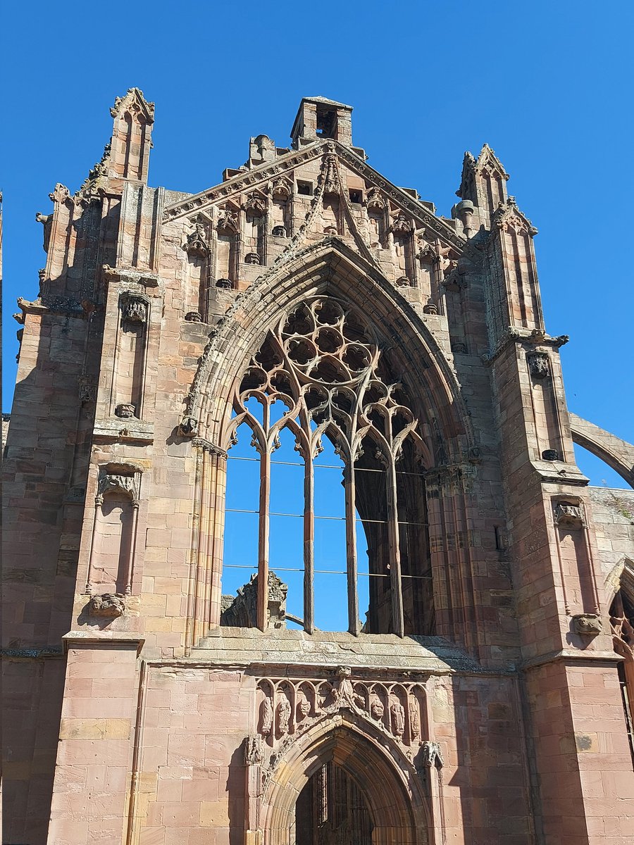 Michael50392771's tweet photo. A morning at Melrose #homecation #Scottishborders https://t.co/ac9a5AuECe