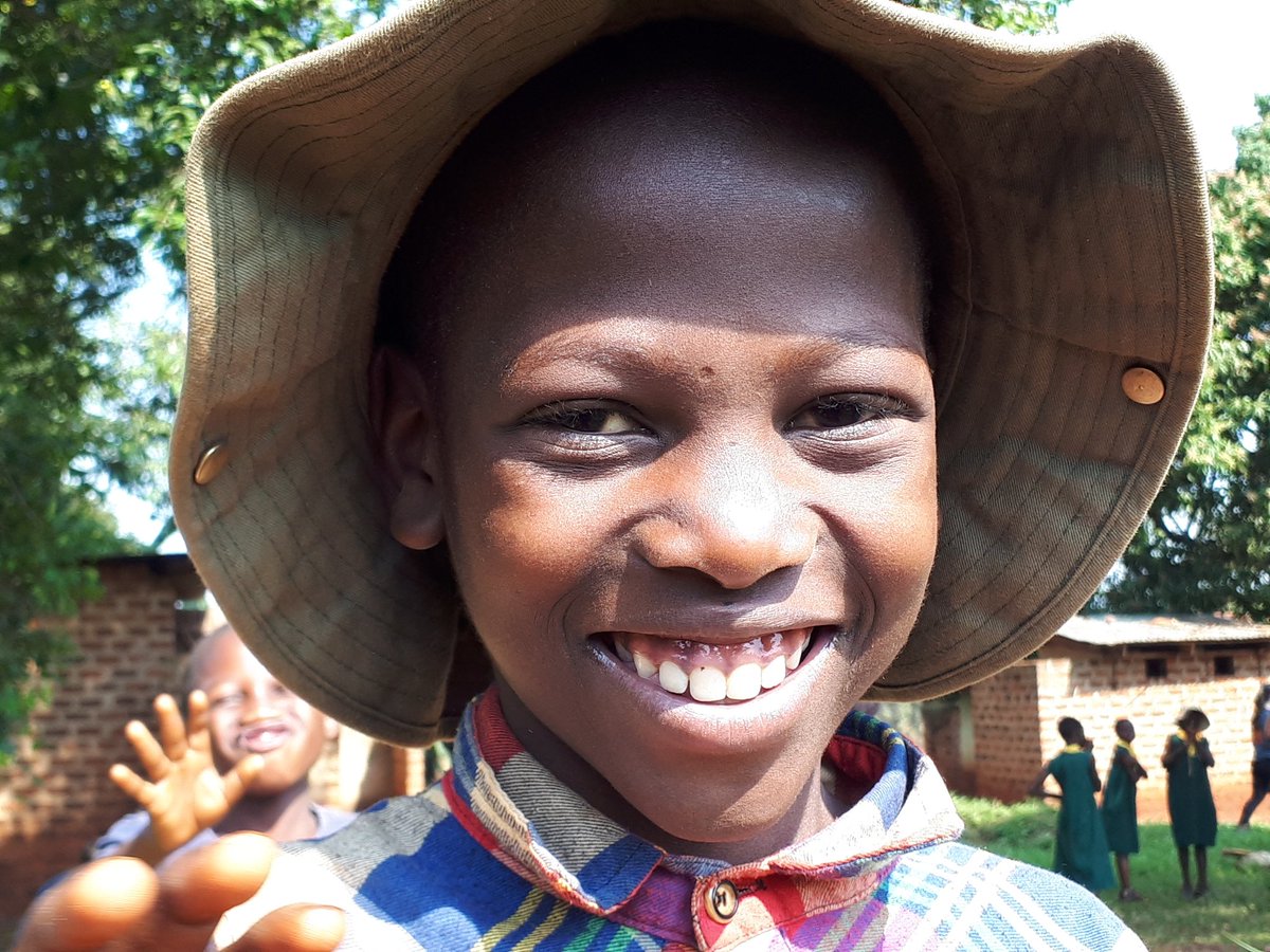 HartUganda2022's tweet photo. Head teacher Moses, teaches the boys carpentry. He produces beds and sofas in one of the class rooms and sells them to fund building materials for his school. https://t.co/pGfjcU4HER