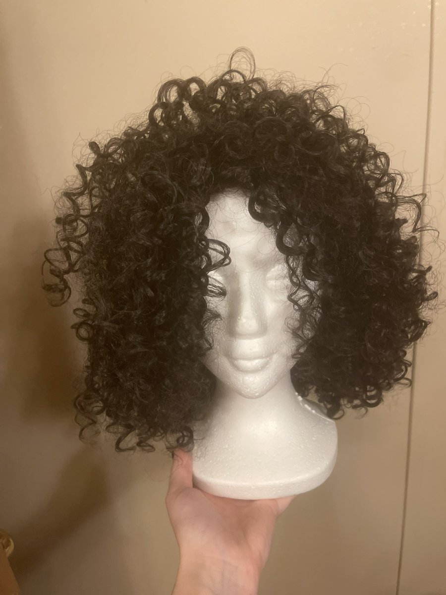 jesssieferrrell's tweet photo. selling these wigs for my mama! after her cancer treatments she thought she’d wear them but ended up not. message me for pricing! 
2nd one is human hair! https://t.co/uUFpyCcLeR