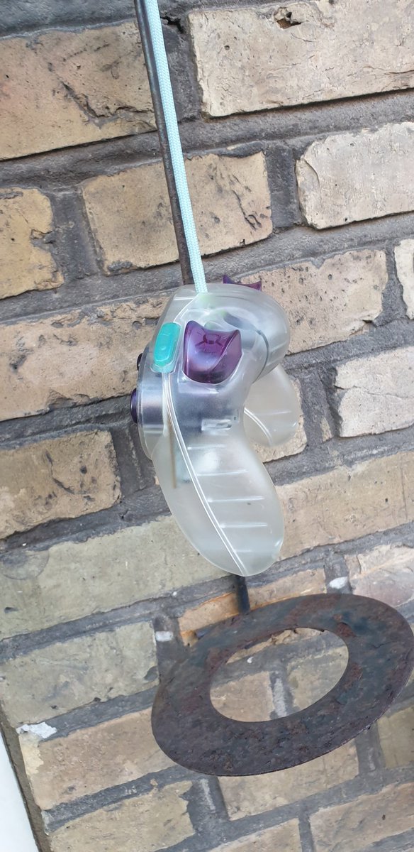 LoveBotEU's tweet photo. T3 OEM Custom Gamecube Controller.

Dyed gold (pearl) and purple (clear) shell 
OEM T3 Stickboxes
Paracord (Special Knitted)cable and dyed plug 
Custom Etika A-button
Tactile Z

🤓DM FOR INFO! 🤓 https://t.co/eYjq76C9RG https://t.co/FfLuvwap2m
