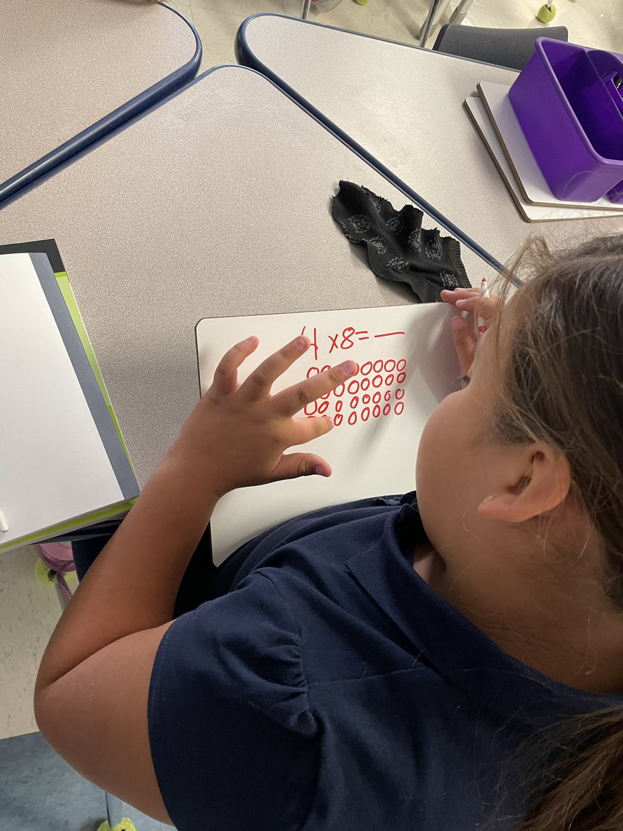 MsPineros's tweet photo. 3rd grade is practicing their multiplication strategies… Mastering their use of ✨arrays✨ today! @DES_Hornets @GISDTLD @gisdnews #GISDMathRocks https://t.co/2WfzP3wjSM