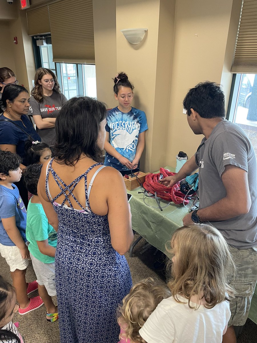 loggerhead_rov's tweet photo. Our students and friends from the Sea Turtle Recovery had an amazing morning sharing how we all can do our part to help conserve our oceans!  A special thank you to the Mount Olive Library for hosting us today! @RebeccaKreider @PrincipalMOHS @KevinRStansber1 @matecenter https://t.co/PsgDYpEFve