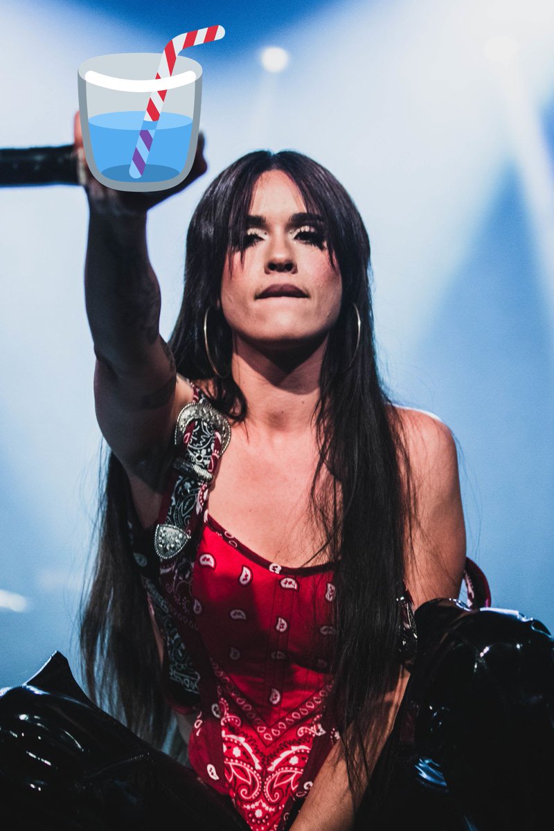 Disney + Es tweet media