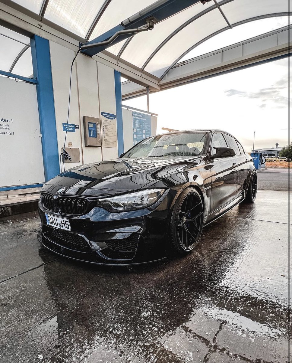 Car Pxrn tweet media