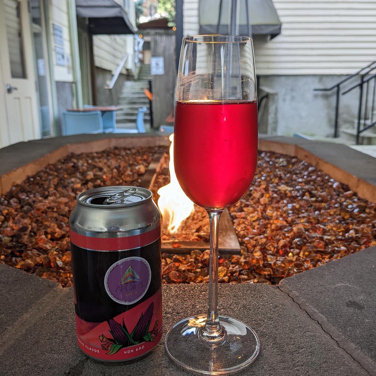 HostelCafePDX's tweet photo. It’s been a hot hot hot! Stop by us and cool down at the Hostel Cafe.
 
We have full air conditioning so it’s nice and cool inside! And the outdoor seating is covered if you want to sit in the shade and relax outside. 🌤 https://t.co/sWHk0y8Q2w