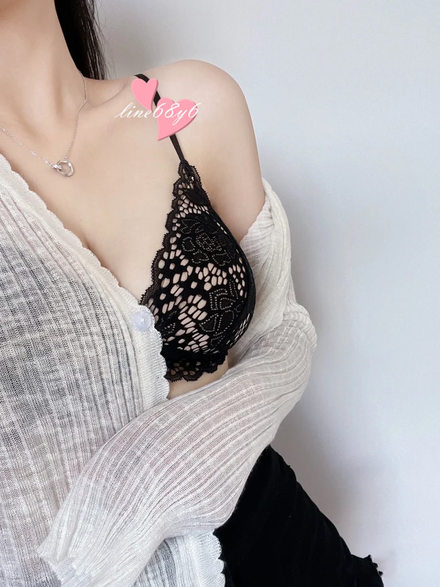半露酥胸，睡前誘惑一下💗

#個人兼職約會 #按讚轉推優先回復 https://t.co/8Ktiz5uMnx