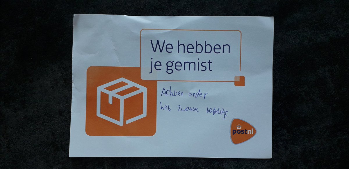 WJ_Reit's tweet photo. @PostNL wanneer stoppen jullie hiermee? 1. Het is vakantietijd, de brievenbus wordt niet elke dag geleegd 2. Pakket heeft bepaalde waarde, wordt onbeheerd achtergelaten en 3. Het kinderslot was niet op slot gedaan, dat heb ik niet door, straks de kinderen zomaar op straat!!!! https://t.co/kas72HMnsY