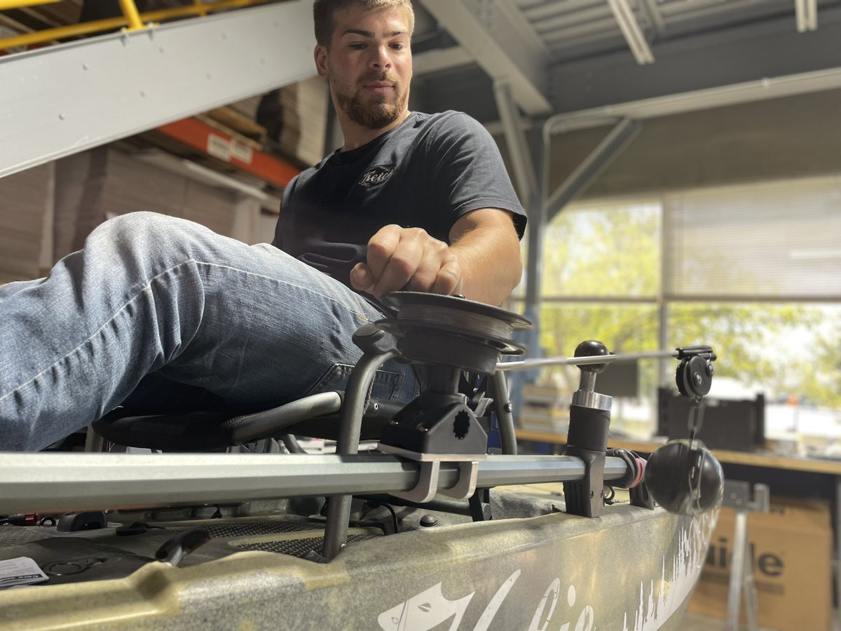 DukeWeskamp's tweet image. Prototype down rigger mount for the Hobie PA14. Salmon look out!!! This thing is rock solid.
#Americanmade #Ketchproducts #Ketch #kayaktrolling #kayakdownrigger #kayaksalmon