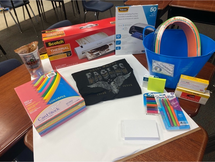 We are so thankful for our amazing administration!  They are spoiling us already with teacher goodies! ❤️✏️🖍📚#FantasticFifth #OurAdminRocks #grateful