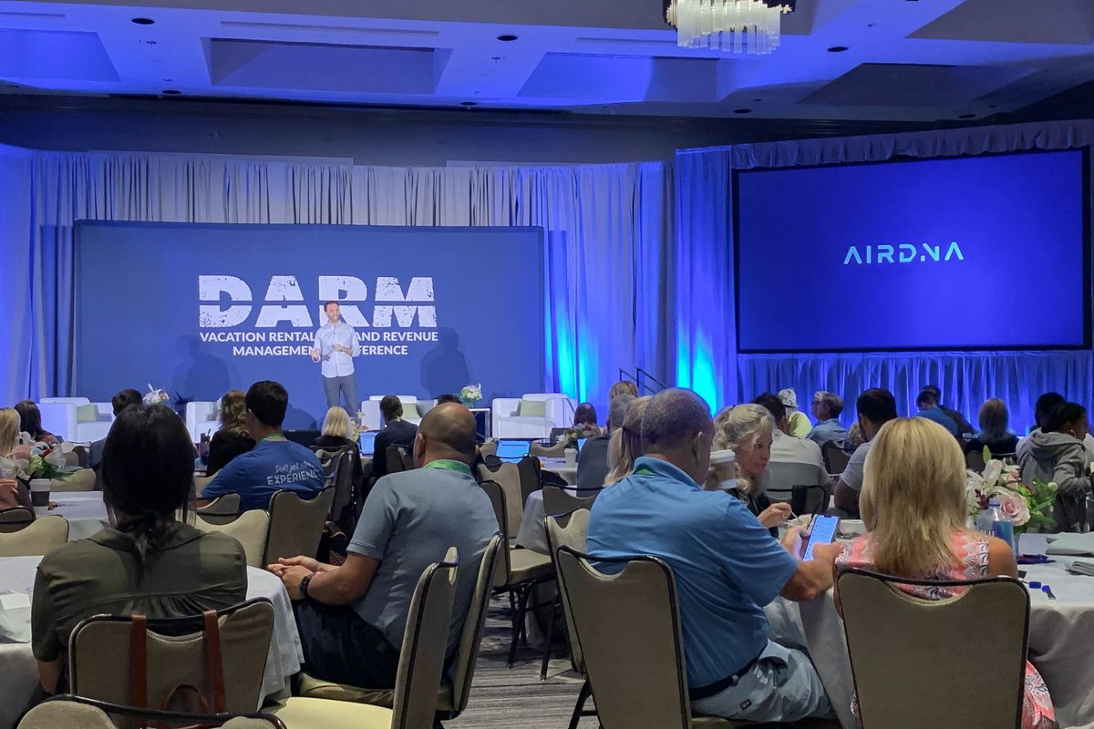 vacasarentals's tweet photo. Day 2 of @VRMIntel's #DARM conference kicked off with the latest data trends from @airdna. Later in the day, Mike Bohmer, our Interim Head of Revenue Management at Vacasa, took part in a panel discussion on What Is Changing in the OTA/Distribution Landscape.
#Vacasa #VRMIntel https://t.co/zSdrkuGyil