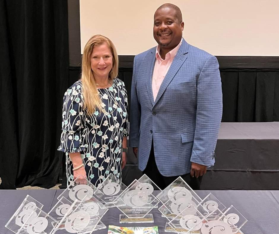 FlHumanities's tweet photo. Our magazine FORUM won 16 awards at the 2022 @FloridaMags Charlie Awards: six Charlies, six silver and four bronze! Congrats to Jacki Levine, editor for the three 2021 issues, designer David Meek &amp; every writer and photographer!

📷: Jacki with #FlHumanities ED Nashid Madyun https://t.co/icBbCin1Y5