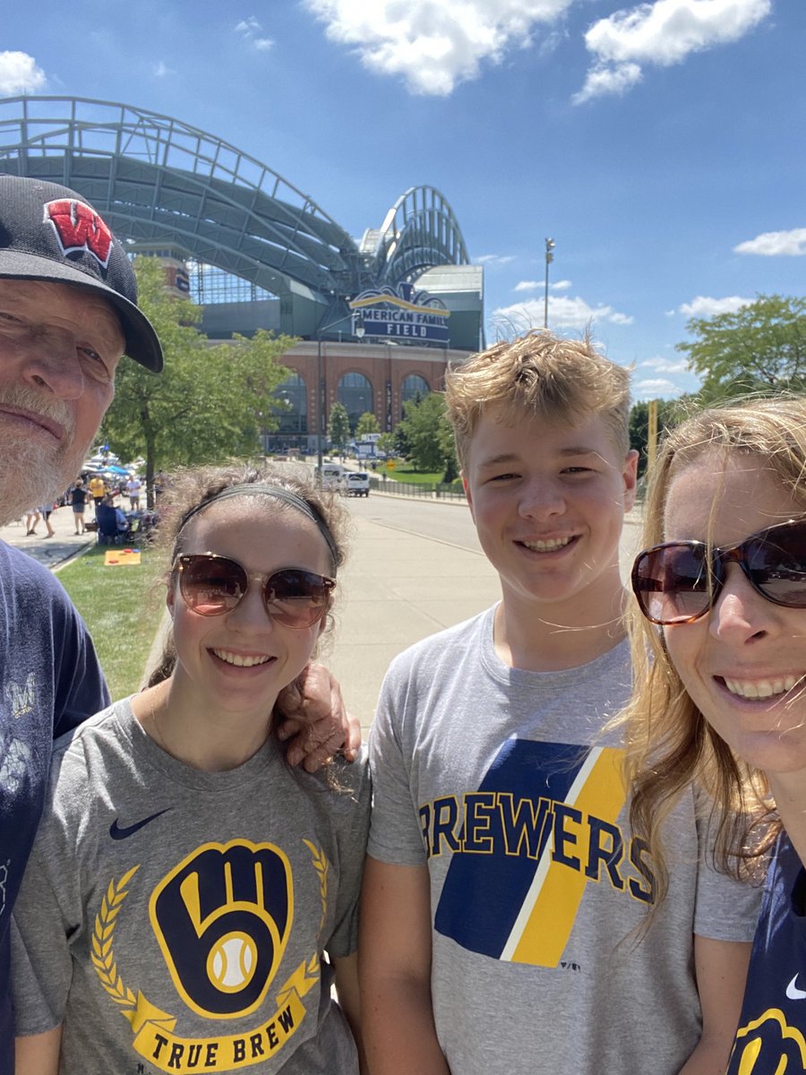 s_durtschi's tweet photo. #ThisIsMyCrew https://t.co/1wBkAUC7ms