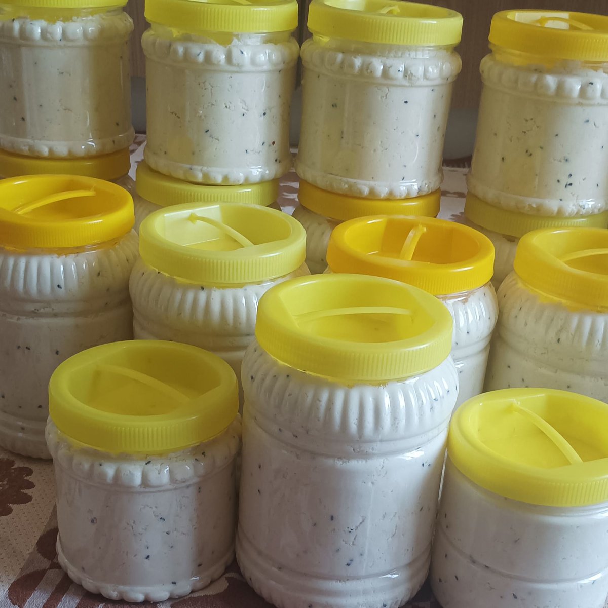 Hayırlı akşamlar değerli dostlar enfes koyun peyniri çok lezzetli ve koyun tulum 
Lütfen bu zor dnemde almasanızda RT desteğinizi esirgemeyin  RT leriniz çok önemli bizim için biliyorsunuz satış hemen hemen yok gibi sizin RT lerinizle sipariş alabiliriz belki