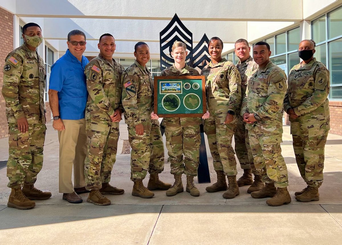 jjortizjr63's tweet photo. Today we recognized SFC Ortiz for her contributions to the mission's success at the NCOLCoE-NCOPDD. She is an outstanding NCO and will be missed. She assumes a vital role as the Sexual Assault Response Coordinator (SARC)  at The NCOLCoE, and we wish her continued success. https://t.co/9kwk17WnZG