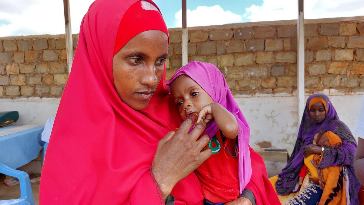 WorldVision's tweet photo. Is #ClimateChange stealing our chance to end poverty?
Our Emergency Communications Director @James_East reflects: https://t.co/X6dbYomSad
#SDGs | #WorldVisionView https://t.co/6joU14gHkr