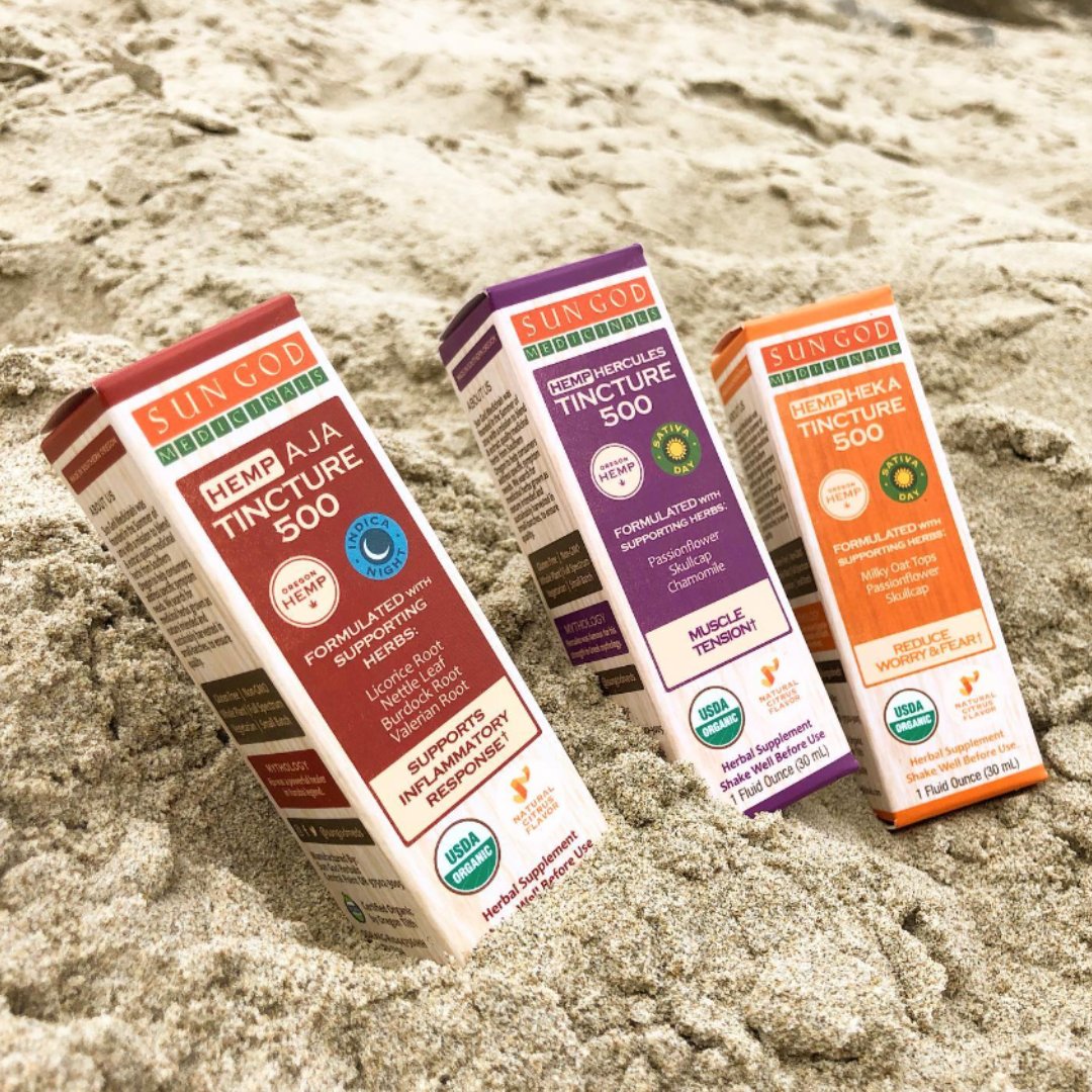 SunGodMeds's tweet photo. Formulated with supporting herbs like skullcap and passionflower, our hemp tinctures are the perfect company on a relaxing beach day. https://t.co/EIylTQeaVW