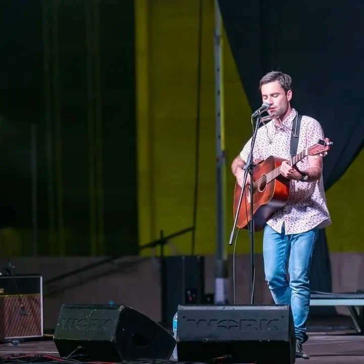Oscarllauri's tweet photo. CONCERT ALBALAT DE LA RIBERA / 6 D'AGOST DE 2022
FOTOGRAFIES: XIMO BUENO https://t.co/5tsSjUGaPr